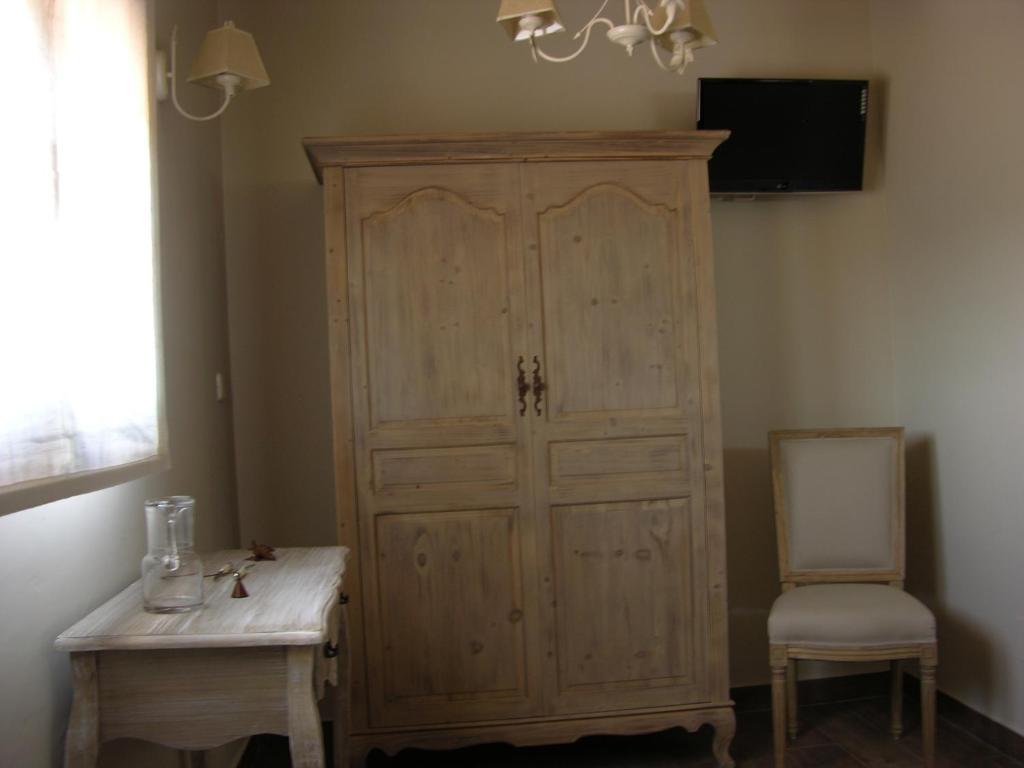 Albus Albi Guest House Colmenar del Arroyo Bilik gambar