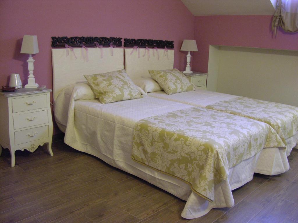 Albus Albi Guest House Colmenar del Arroyo Bilik gambar